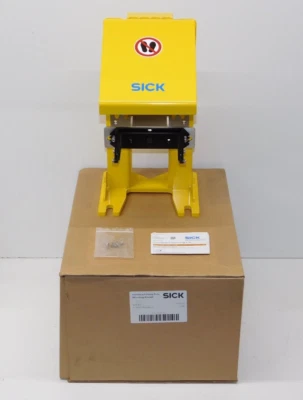 New Sick 2102289 microScan3 Safety Laser Heavy Duty Floor Mounting Bracket Kit