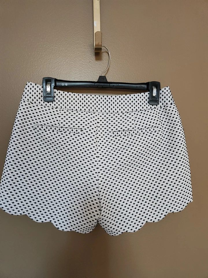 Шорты женские Elle белые с черными горошеками размер 2 талия 30 дюймов 3 дюйма вставки брюки - Изображение 3 из 4