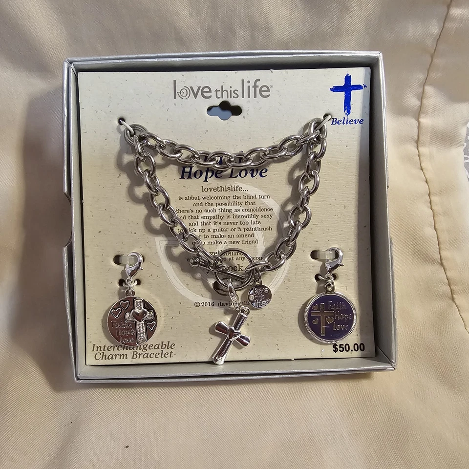 NEW DAVID CULINER LOVE THIS LIFE CHAIN BRACELET BELIEVE CHARMS SILVER TONE, NIB - Image 4 of 4