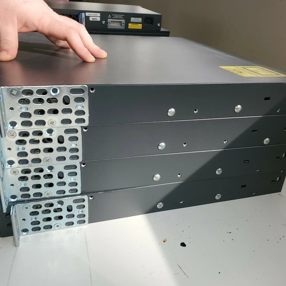 Cisco Catalyst (WSC3750G48TS-8UD4) 48 Port Rack Mountable Compact Switch - Image 2 of 4