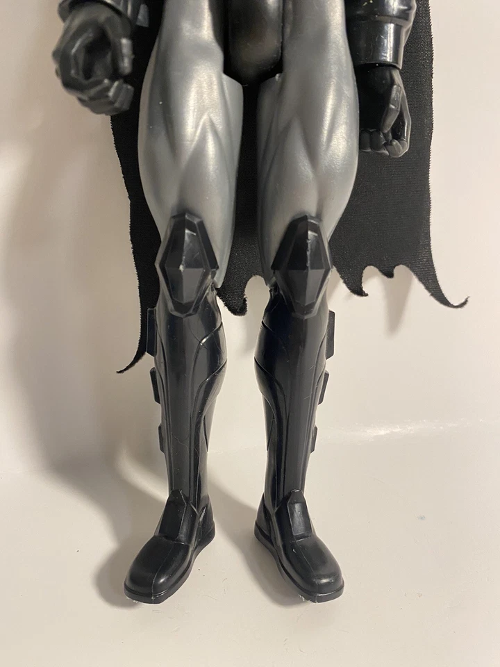 蝙蝠侠无限蝙蝠侠 12 英寸可动人偶黑色和银色美泰 2015 — 第 3/4 张图片