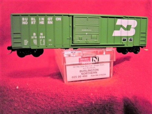Coche de caja lateral acanalado MTL 25490-2 BURLINGTON NORTH 50' #376234 'NUEVO' ESCALA N | Zustand: New