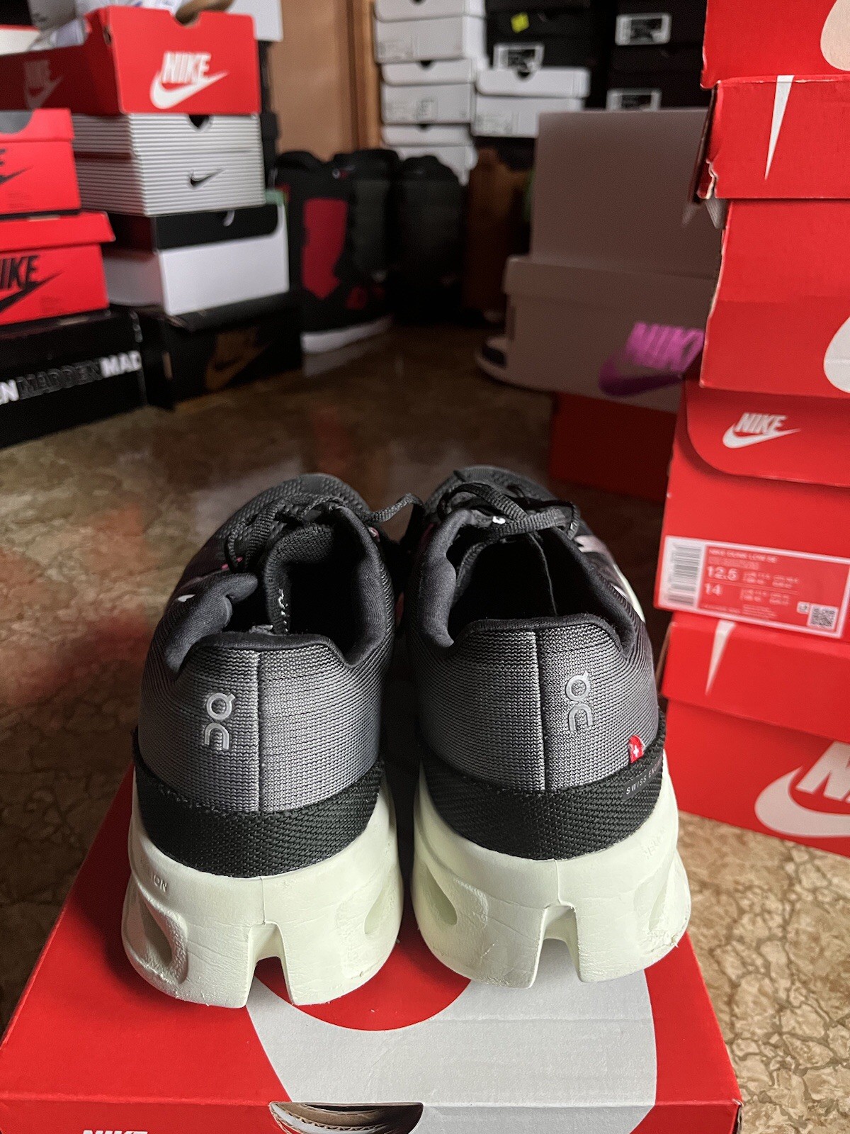 ON Running Brand Cloud Cloudeclipse Black/Green P… - image 3