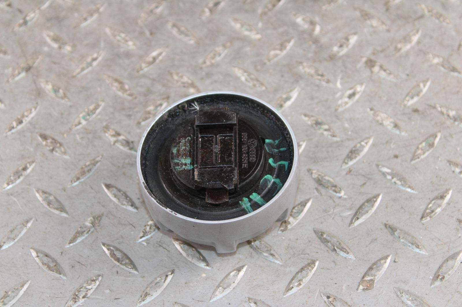 Bentley Flying Spur 2013-2018 Oil filler cap