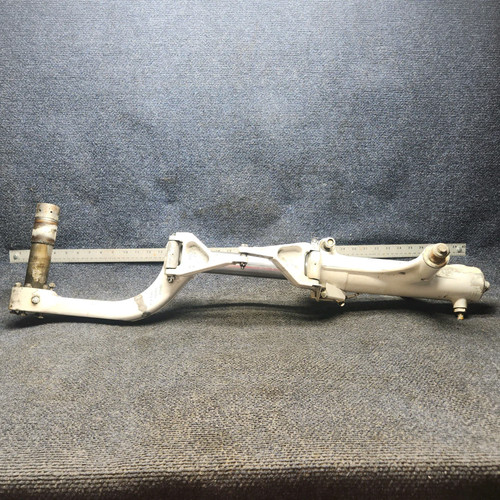 96766-016 | Piper PA32RT-300 | Main Gear Strut Assembly with Torque Links - LH