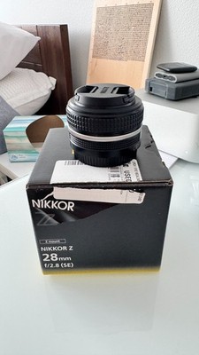 Nikon NIKKOR Z 28mm f/2.8 Lens Z Mount Prime Autofocus w Caps Excellent