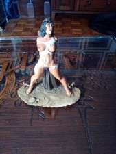 Berliner Zinnfigur „Maid am Marterpfahl“. Erotikfigur. Größe: 90 mm. Rarität.