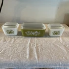 VTG Pyrex Spring Blossom Refrigerator Dishes #502 1.5pt w/lid #501B-2 1/2C w/lid