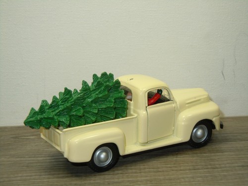 Ford F1 Pick-Up Christmas - Maisto 1:36 *52335 - Picture 2 of 2