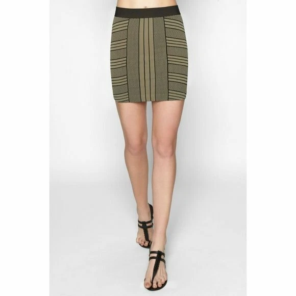 BCBGeneration Geo 无痕针织铅笔迷你裙 XS/S 二手状况完好 8094 — 第 2/4 张图片