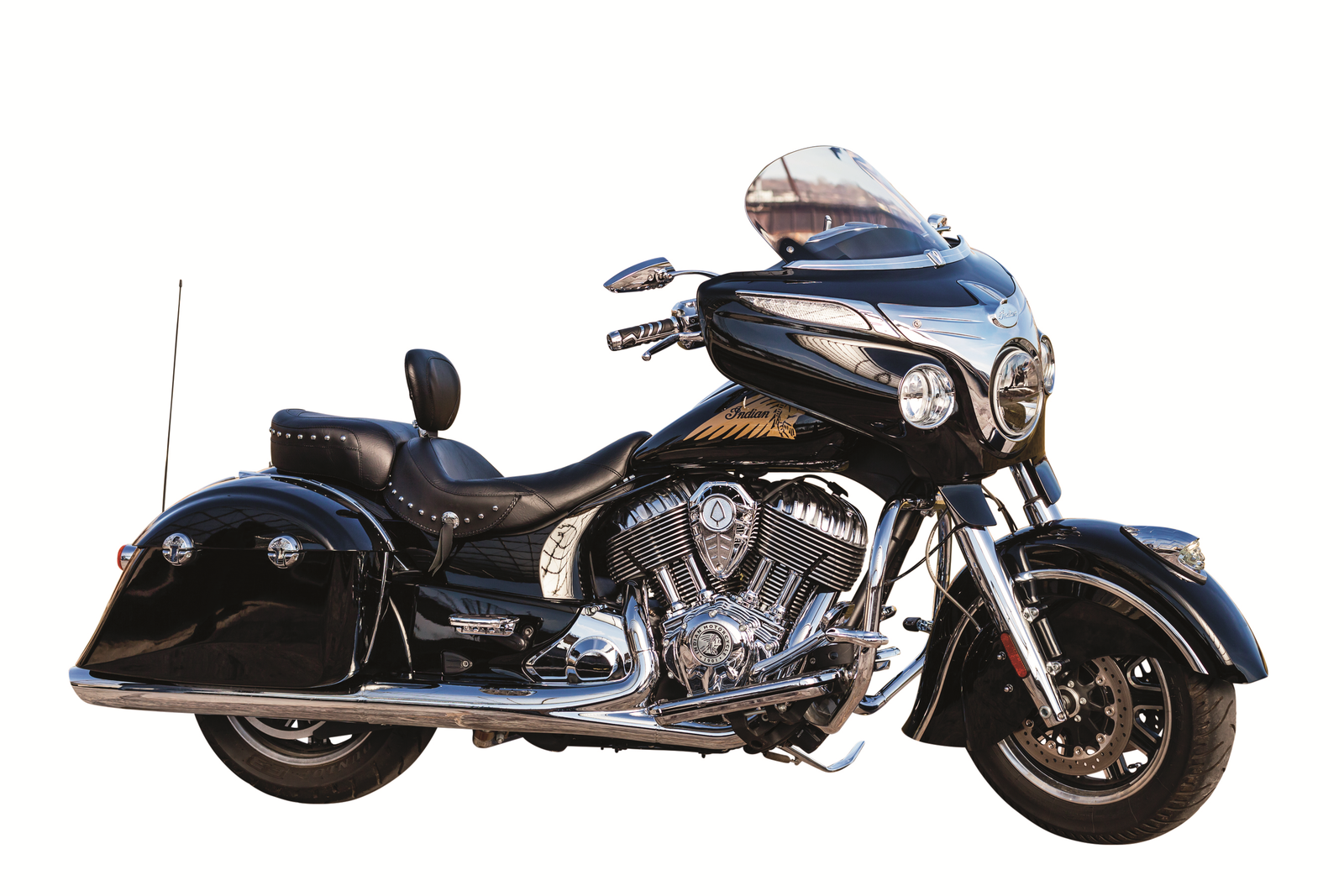 KURYAKYN 5622 DRIVING LIGHT BEZELS CHIEFTAIN INDIAN ROADMASTER 116 ABS