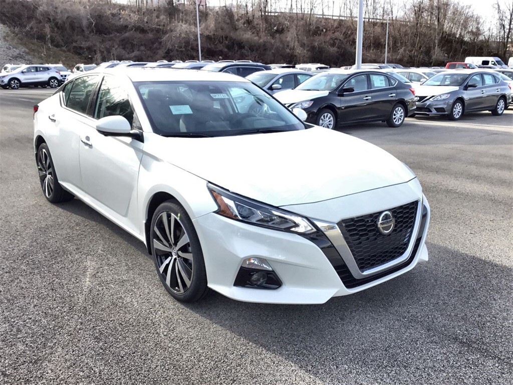 2020 Nissan Altima 2.5 Platinum Pearl White Nissan Altima with 10 Miles available now!