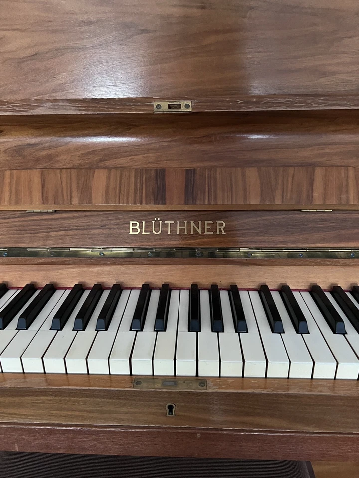 Klavier, Blüthner Leipzig, Bj. 1953, sehr guter Zustand, Inkl. Stuhl - Bild 2 von 4