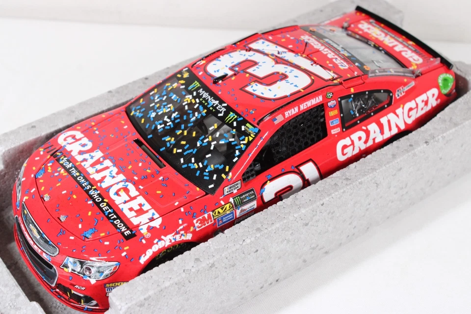 RYAN NEWMAN 2017 ELITE #31 PHOENIX RACE WIN GRAINGER CHEVY /88 MADE MEGA XRARE! - Image 2 of 4