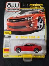 2024 Auto World Modern Muscle 2010 CHEVY CAMARO RS/SS Red R7VB 3 Near Mint