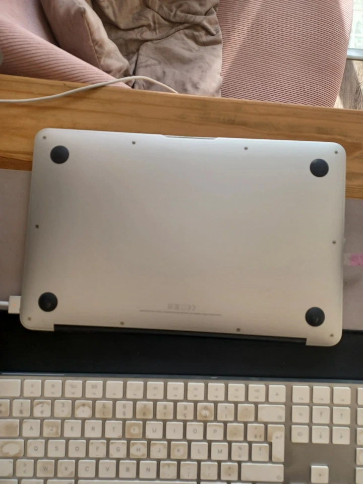 Apple MacBook Air 13" 2015 · i5 · 4GB · 120GB, photo 4 sur 4