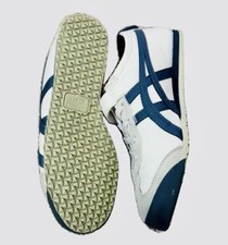 Onitsuka Tiger Mexico 66 - boys size 2