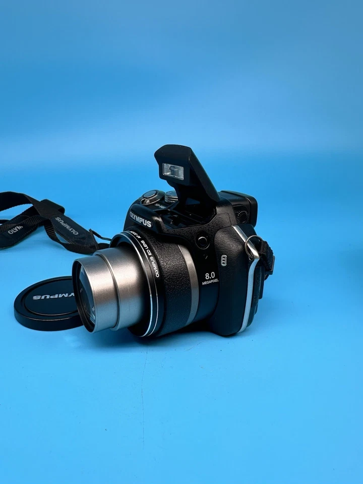 Olympus SP-560UZ 8.0mp Digital Bridge Camera, Black - Tested - Image 2 of 4