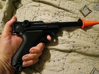トイガン LUGER 16999 German WWII Luger Gun Prop Real Size 1:1 Scale Non Functioning