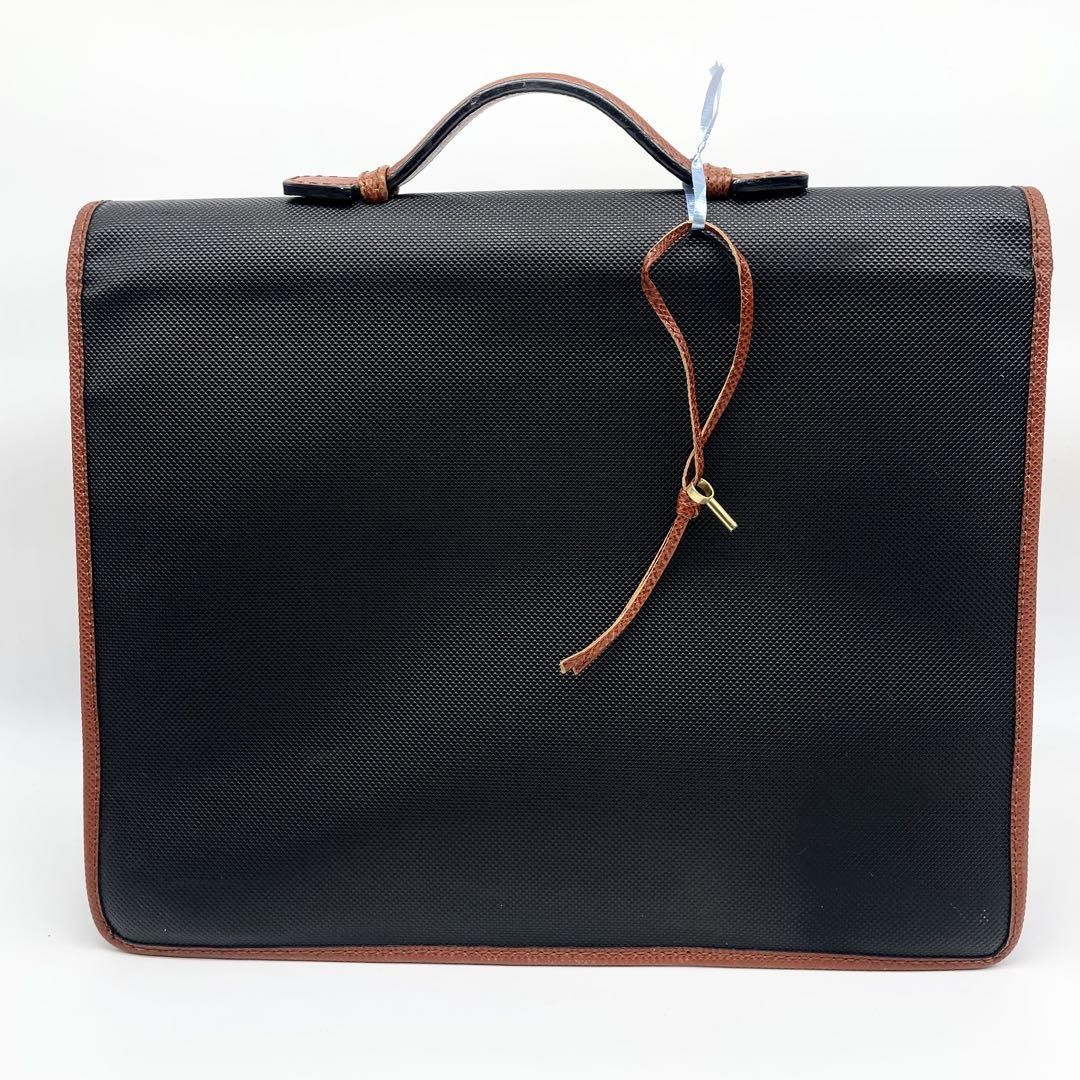 Bottega Veneta ブラックレザー ビジネスバッグ Bottega Veneta Business Bag Briefcase Leather Black From