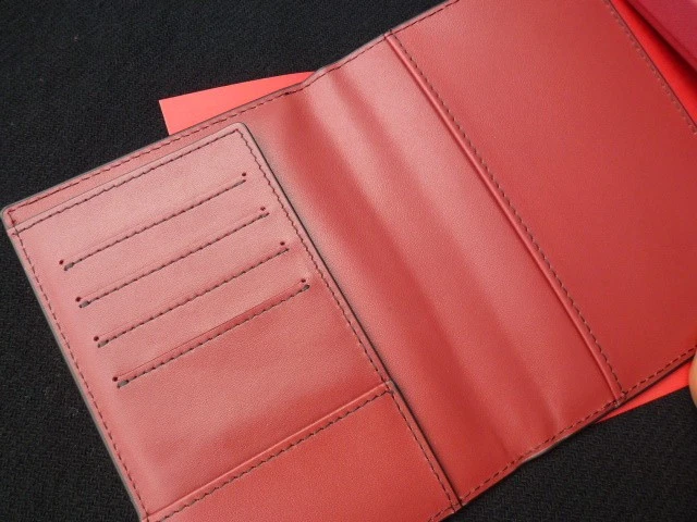 Ferrari паспорта чехол кожи черный и красный новый - Изображение 4 из 4