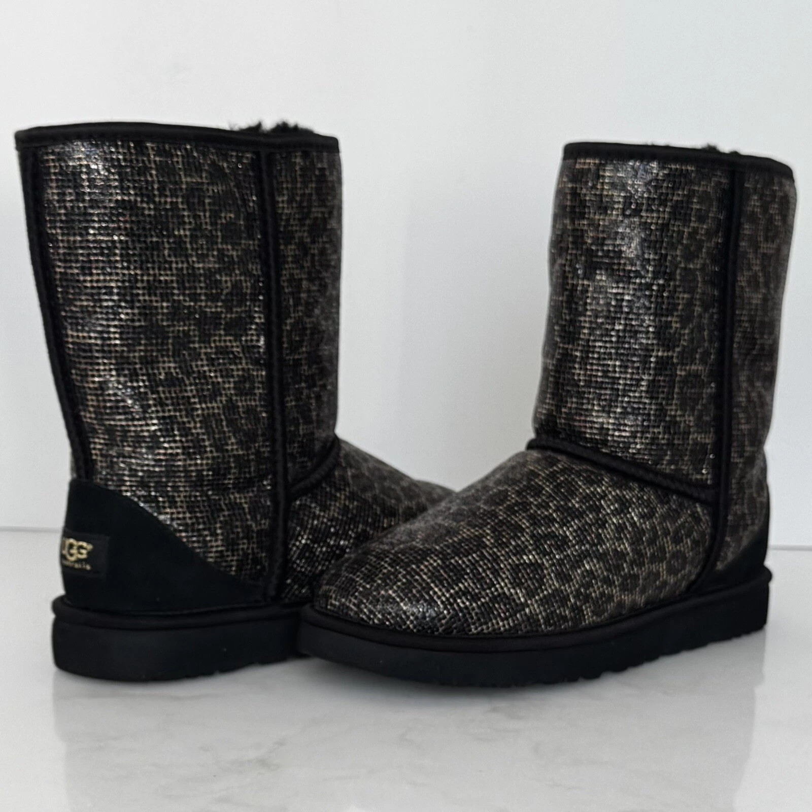 UGG CLASSIC SHORT GLITTER NERO ORO EDIZIONE LIMITATA DONNA TAGLIA 10 RARO ?