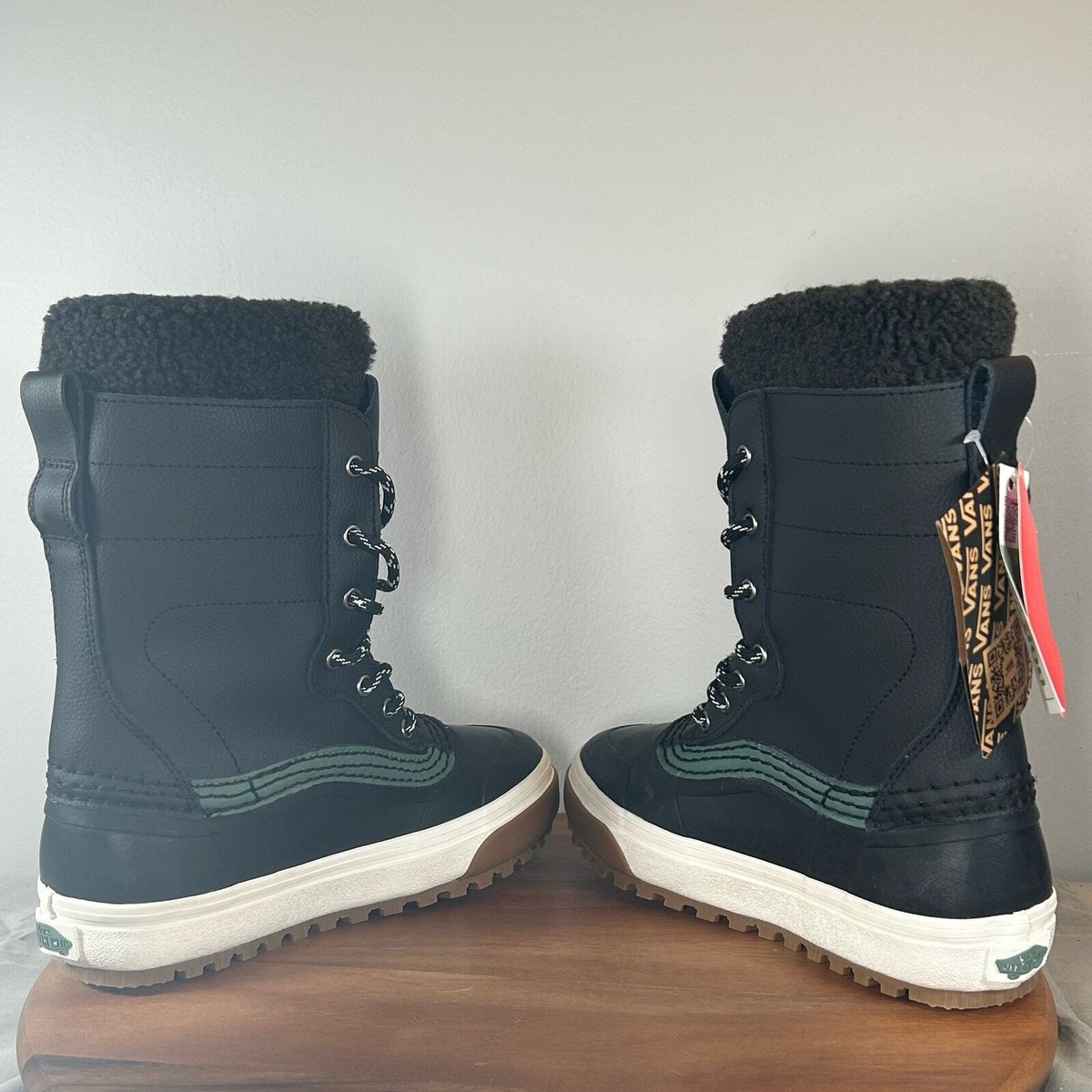 Vans Standard Mid Snow MTE Snow Boots Black Green Men\'s 8 Vans Standard Mid Snow MTE Boot - Men main image 2