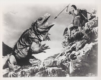 Carole Landis + Victor Mature in One Million B.C. (1960s)    Movie Photo K 152