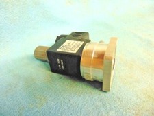 VERSA DIRECTIONAL VALVE ESM-8012-66-H-HC-M-A120 110/120 V 0-75 VALVE PSIG