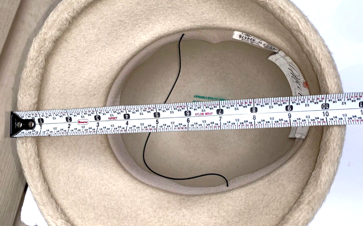 LOVELY VTG MCM IVORY WOOL CLOCHE HAT WITH EMBELLISHMENTS! Vintage, 1920s style cloche hat, mid century | Mercari main image 4