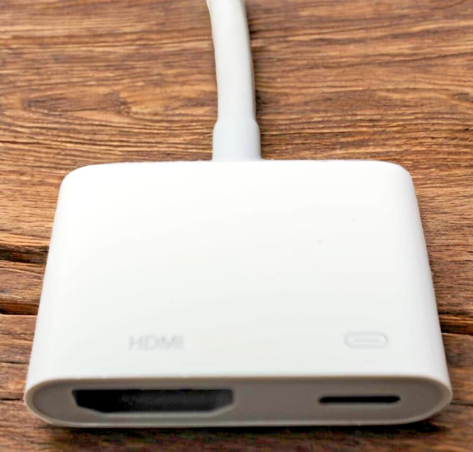 GENUINE Original Apple Lightning To Digital AV Adapter MW2P3AM/A A1438 White - Image 2 of 4