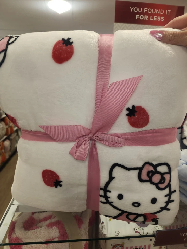 NUEVA 2024 Rosa HELLO KITTY Fresas Rojas Completa Reina 90x90 Blanca Manta de Felpa Foto 2 de 2