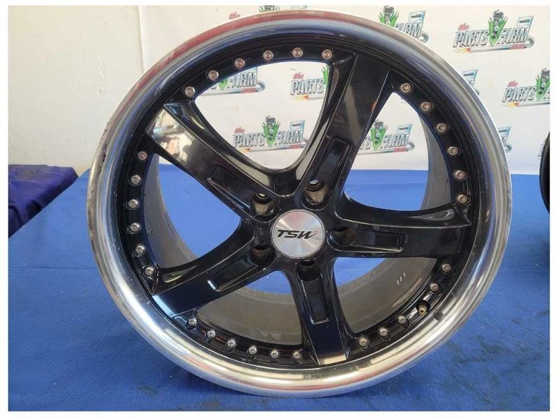 Juego de ruedas Ford Mustang GT 2010-2014 TSW 18x8 aluminio 5 radios 2473 Foto 3 de 4