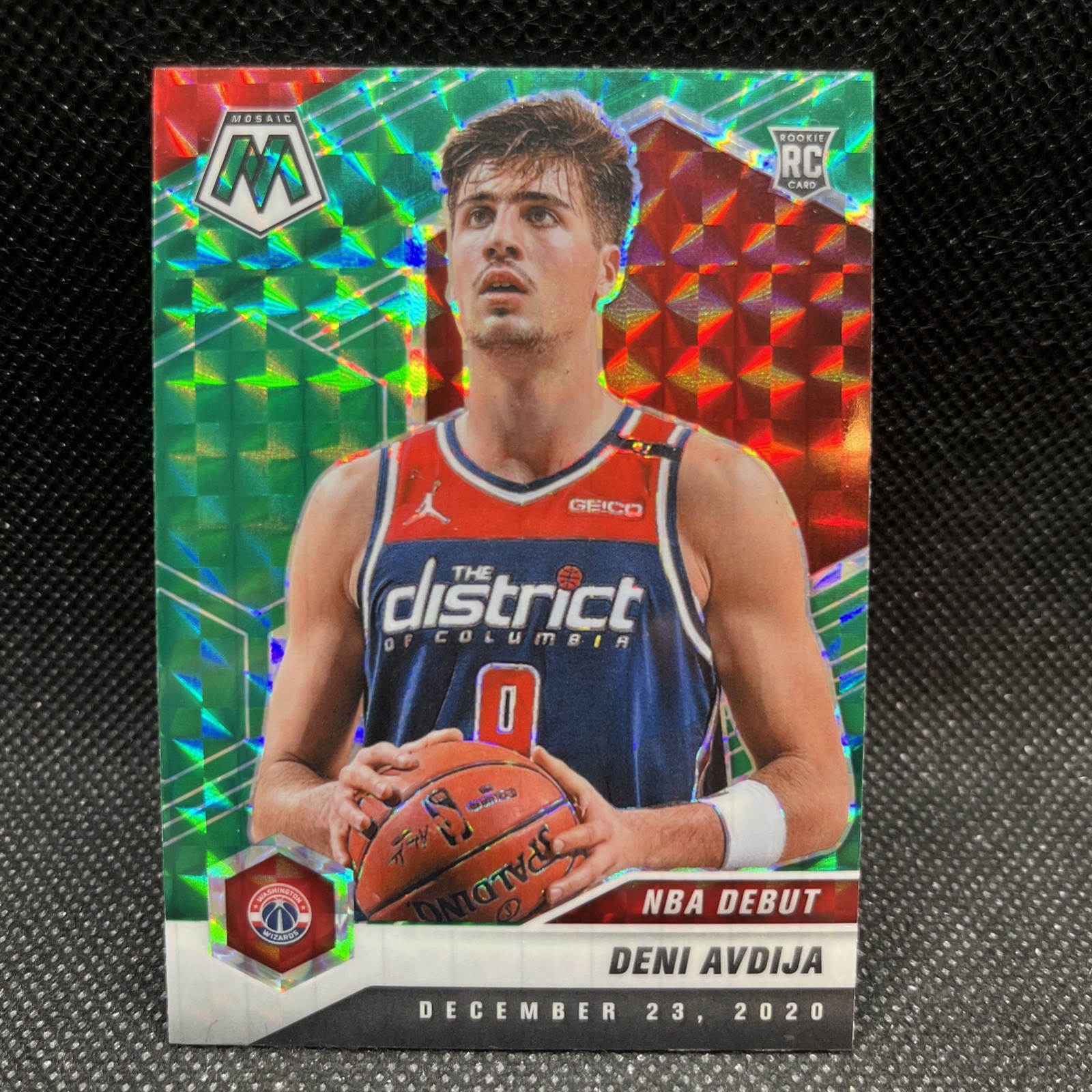 2020-21 Panini Mosaic Deni Avdija Green Mosaic Prizm Rookie Wizards #272 RC