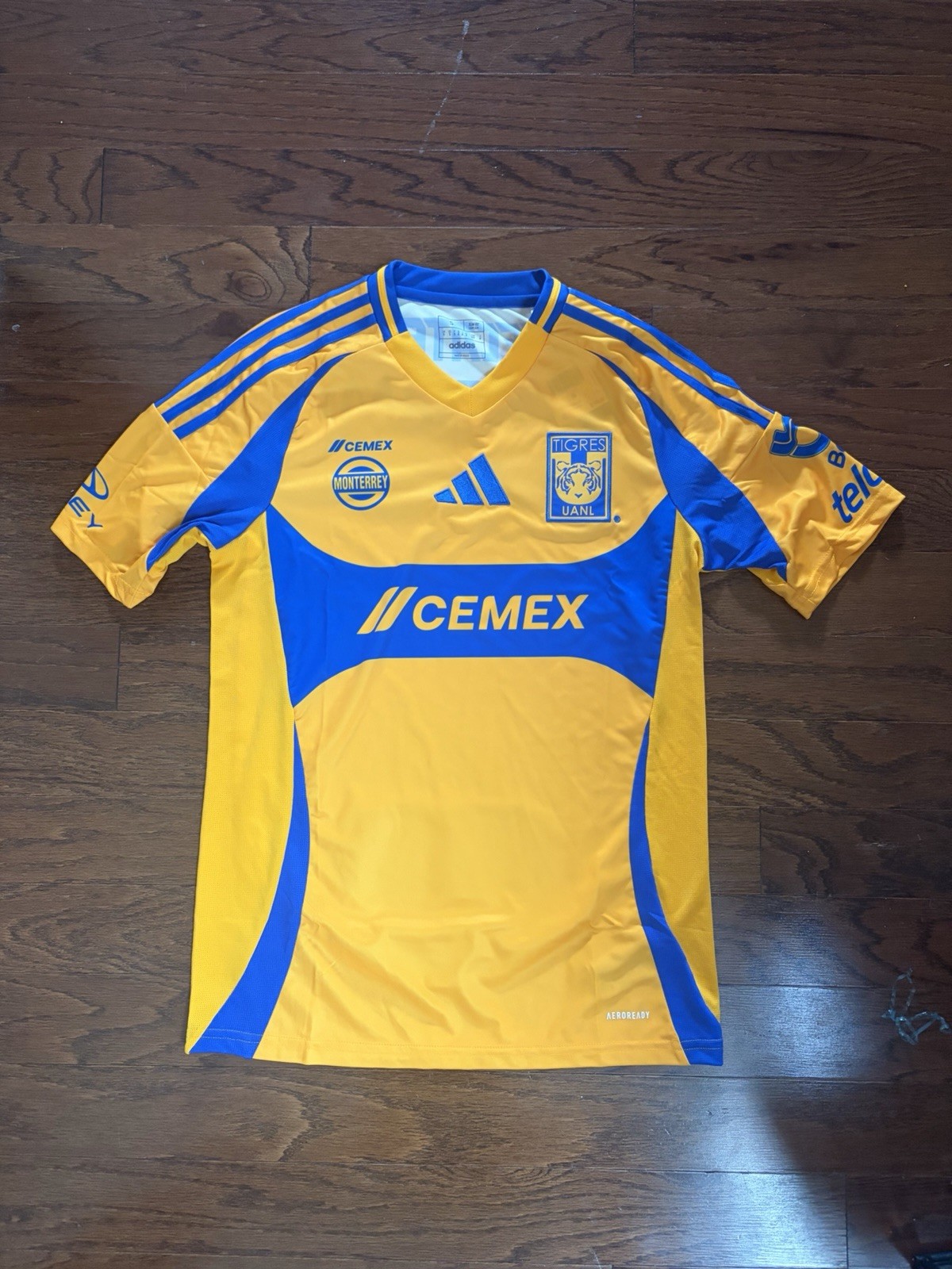 Adidas Tigres UANL Home Jersey Men’s Size Small IN4280 NWT Yellow