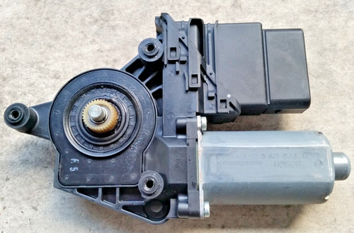 VW Passat 3B 3BG Fensterhebermotor hinten rechts 3B9839752BF