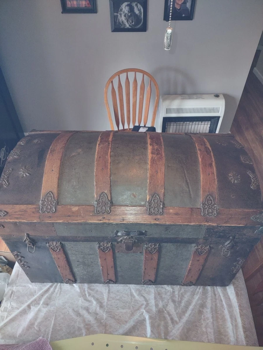Pre-owned Antique Victorian Dome Top Camel Back Trunk | eBay