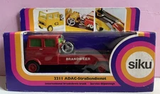 SIKU 2211 Mercedes Benz Recovery Truck ‘BRANDWEER’ Code 3 Model 