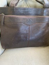 LARGE DARK BROWN ROWALLAN LEATHER BAG. WITH MANY POCKETS￼-NEW