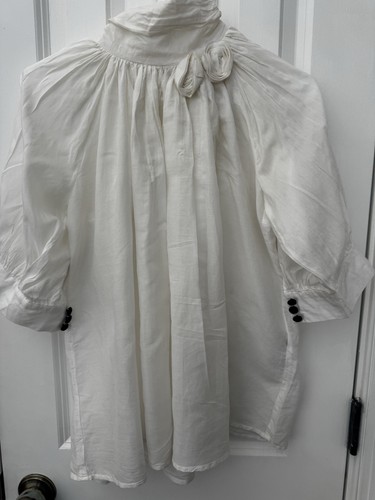 Blouse victorienne blanche coton soie col rosace manches bouffantes bouton noir boho 8 - Photo 2/9