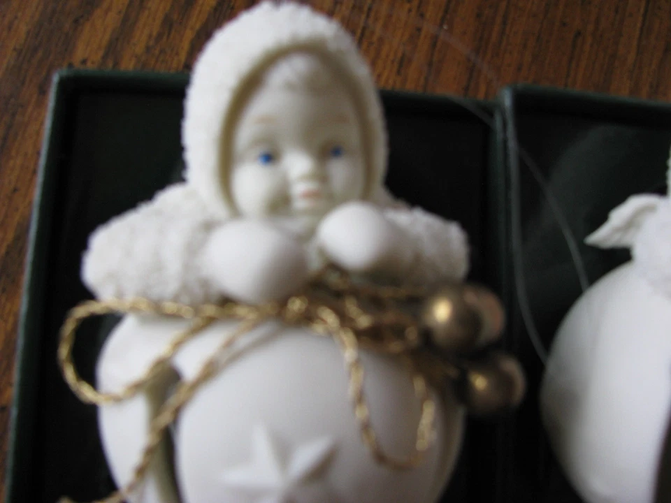 Juego de 3 Dept 56 Jingle Bell Jingle bebé Snowbabies, campana, vela, árbol Foto 2 de 4