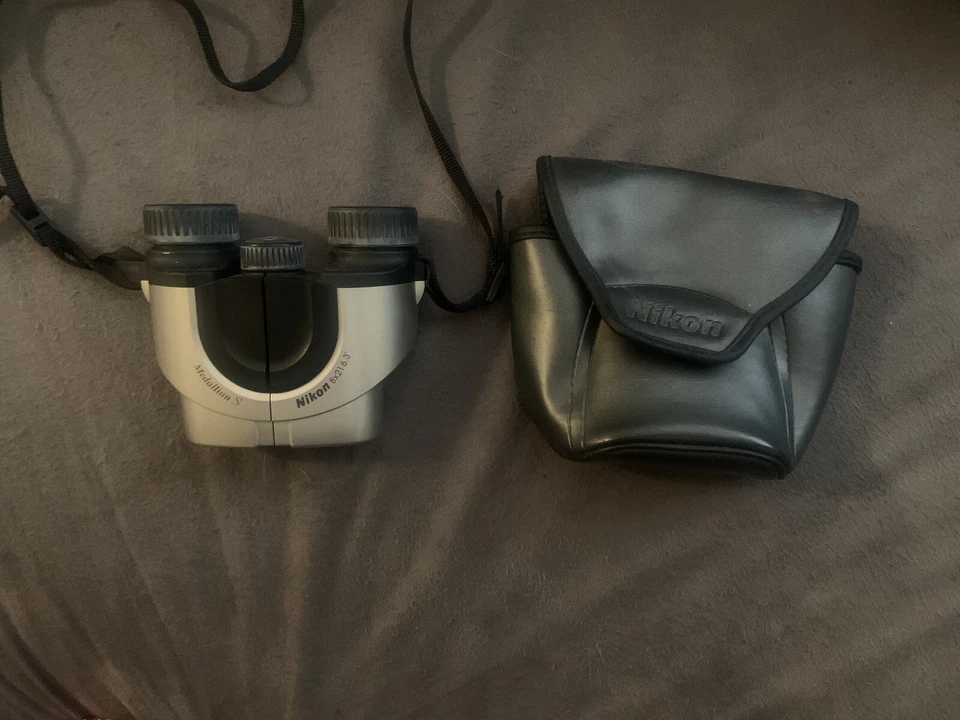 Nikon Medallion S Black & Silver Handheld 8x21 6.3 Degree Binocular For Nikon - Image 4 of 4