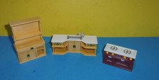 Epoch Sylvanian Families Maple Town Calico Critters Kitchen Cabinet Sink / Hutch