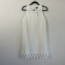 Ann Taylor NWT Size 8 White Sleeveless Embroidered Floral Lace Sheath Dress