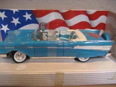 1:18 Ertl Chevy Bel Air '57 Convertible 40th Anniversary Edition