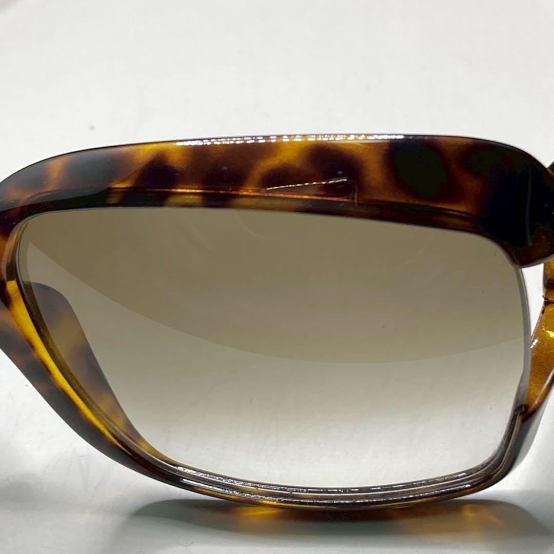 Gucci Interlocking GG Tortoiseshell Sunglasses Un… - image 9