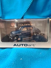 1:43 Autoart Holden 48-215 caspian blue