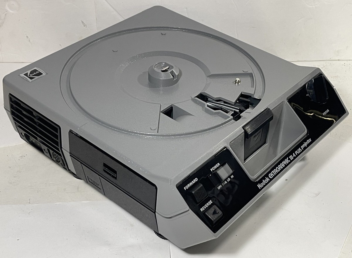 Kodak Ektagraphic III E Plus Slide Projector with Remote 2-Slide