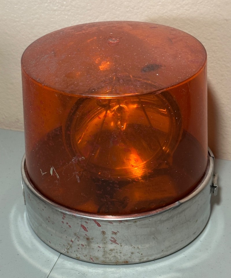 Vintage Federal Sign and Signal Corp Amber Beacon Light Model 14 12v ...