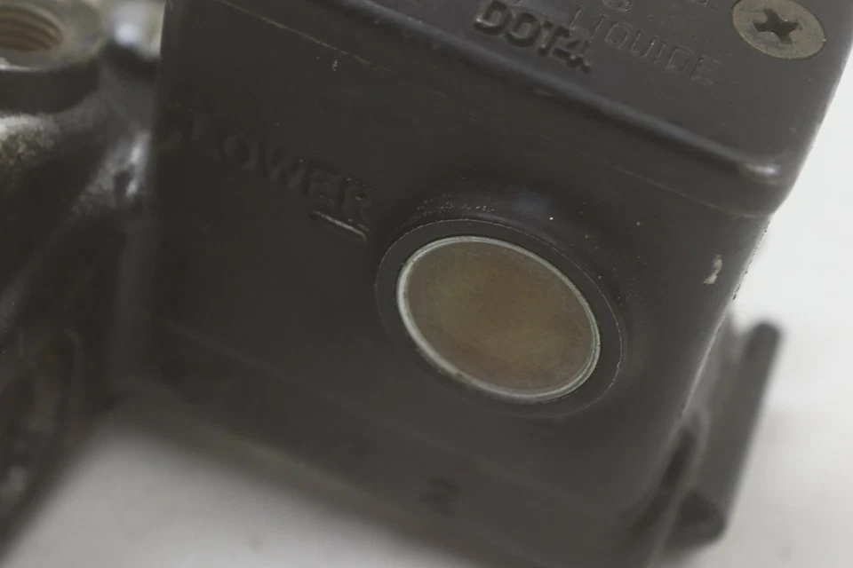 Cilindro maestro de freno izquierdo Can-Am Outlander 650 07 705600242 52475 Foto 3 de 4